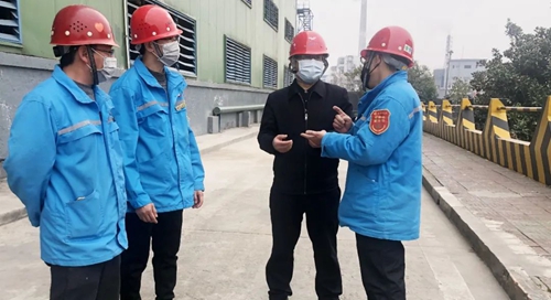 王大真到楚星公司、松滋肥業檢查疫情防控及安全生產情況(圖2) 王大真到楚星公司、松滋肥業檢查疫情防控及安全生產情況(圖2)