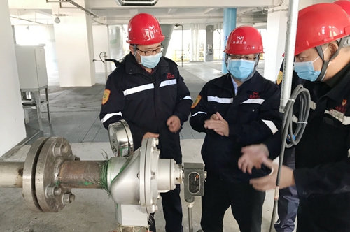 王大真到新疆宜化、新疆宜化礦業走訪慰問干部職工(圖2)