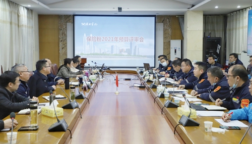 王大真到新材料公司、TPO項(xiàng)目現(xiàn)場(chǎng)和股份公司檢查工作(圖3) 王大真到新材料公司、TPO項(xiàng)目現(xiàn)場(chǎng)和股份公司檢查工作(圖3)