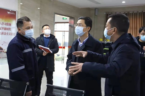 宜都市委副書記、市長李澤剛到楚星公司慰問市拔尖人才(圖1)