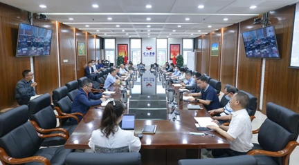 集團召開事故案例警示教育暨一季度安委會環委會(擴大)會議(圖1) 集團召開事故案例警示教育暨一季度安委會環委會(擴大)會議(圖1)