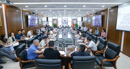 集團召開7月效益分析暨8月資金計劃會(圖1) 集團召開7月效益分析暨8月資金計劃會(圖1)