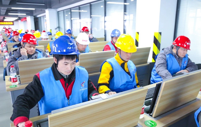 湖北省第一屆“宜荊荊恩”安全技能競賽在宜化實訓基地成功舉辦(圖2) 湖北省第一屆“宜荊荊恩”安全技能競賽在宜化實訓基地成功舉辦(圖2)