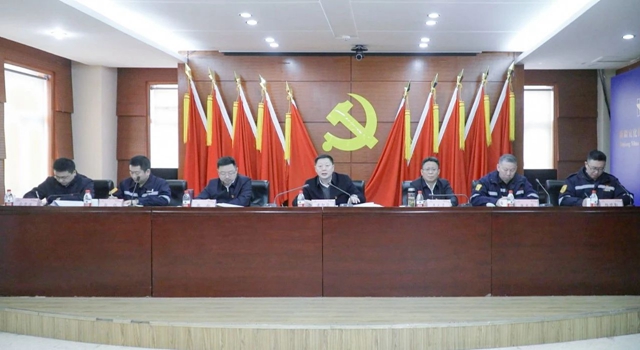 新疆宜化召開干部大會 宣布領導干部任免決定(圖2) 新疆宜化召開干部大會 宣布領導干部任免決定(圖2)