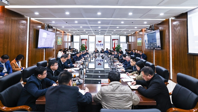 集團(tuán)黨委傳達(dá)學(xué)習(xí)習(xí)近平總書記重要講話和全國(guó)兩會(huì)精神(圖1) 集團(tuán)黨委傳達(dá)學(xué)習(xí)習(xí)近平總書記重要講話和全國(guó)兩會(huì)精神(圖1)