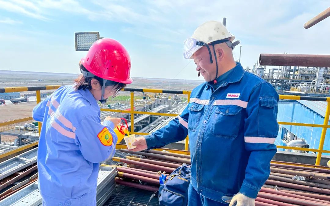 高溫送清涼!情系一線沁人心(圖9) 圖片