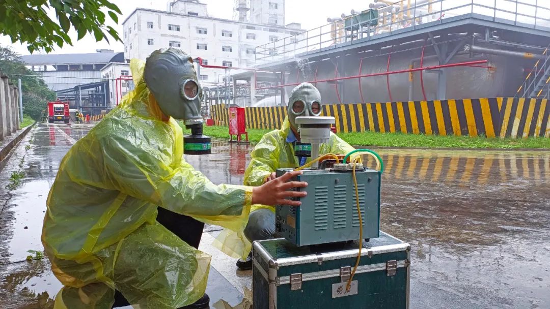 【安全生產月】楚星公司開展液氨泄漏綜合應急演練暨安全宣傳咨詢日活動(圖5) 圖片