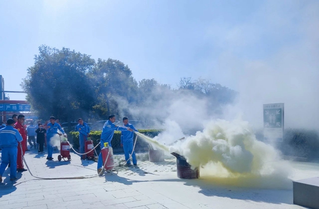 松滋肥業多形式開展全國消防日活動(圖1) 松滋肥業多形式開展全國消防日活動(圖1)