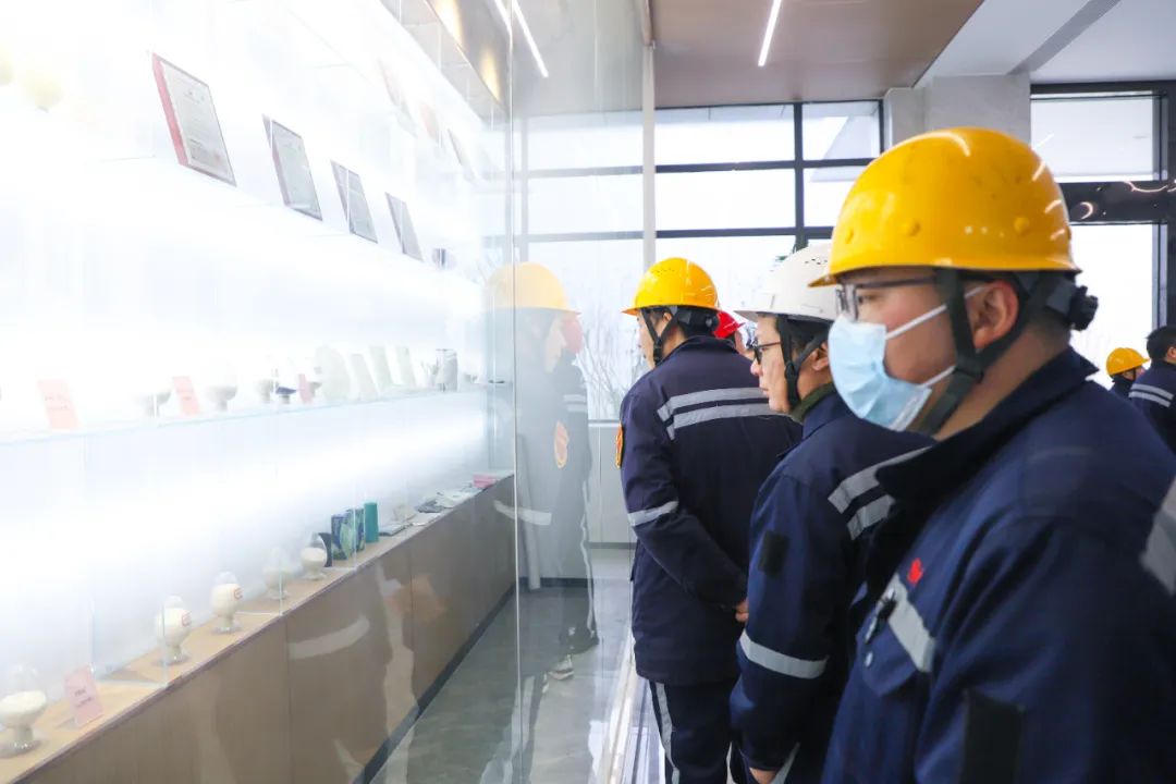 凝聚奮進力量,股份公司干部職工參觀田家河新項目(圖4) 凝聚奮進力量,股份公司干部職工參觀田家河新項目(圖4)