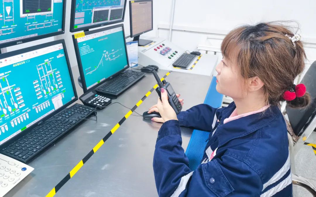 【宜化榜樣】新疆宜化王麗:立足平凡崗位,綻放巾幗風(fēng)采(圖4) 【宜化榜樣】新疆宜化王麗:立足平凡崗位,綻放巾幗風(fēng)采(圖4)