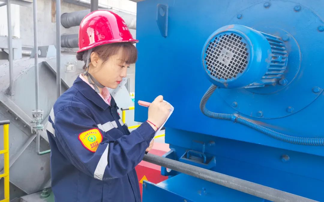 【宜化榜樣】新疆宜化王麗:立足平凡崗位,綻放巾幗風(fēng)采(圖5) 【宜化榜樣】新疆宜化王麗:立足平凡崗位,綻放巾幗風(fēng)采(圖5)