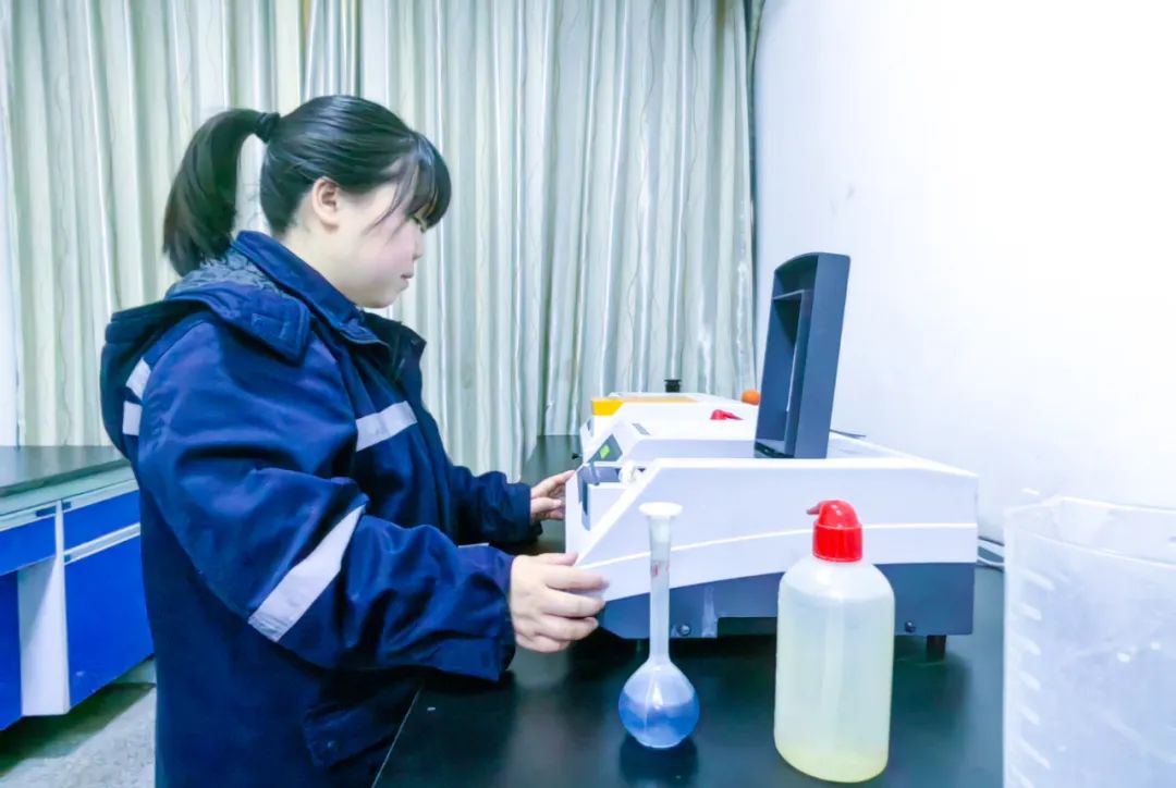 【宜化榜樣】松滋肥業(yè)周春玲:勤于學(xué),善于思,敏于行(圖3) 【宜化榜樣】松滋肥業(yè)周春玲:勤于學(xué),善于思,敏于行(圖3)