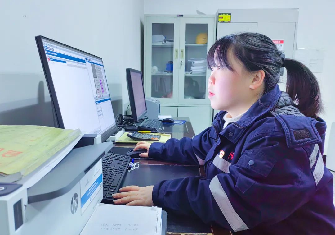 【宜化榜樣】松滋肥業(yè)周春玲:勤于學(xué),善于思,敏于行(圖5) 【宜化榜樣】松滋肥業(yè)周春玲:勤于學(xué),善于思,敏于行(圖5)