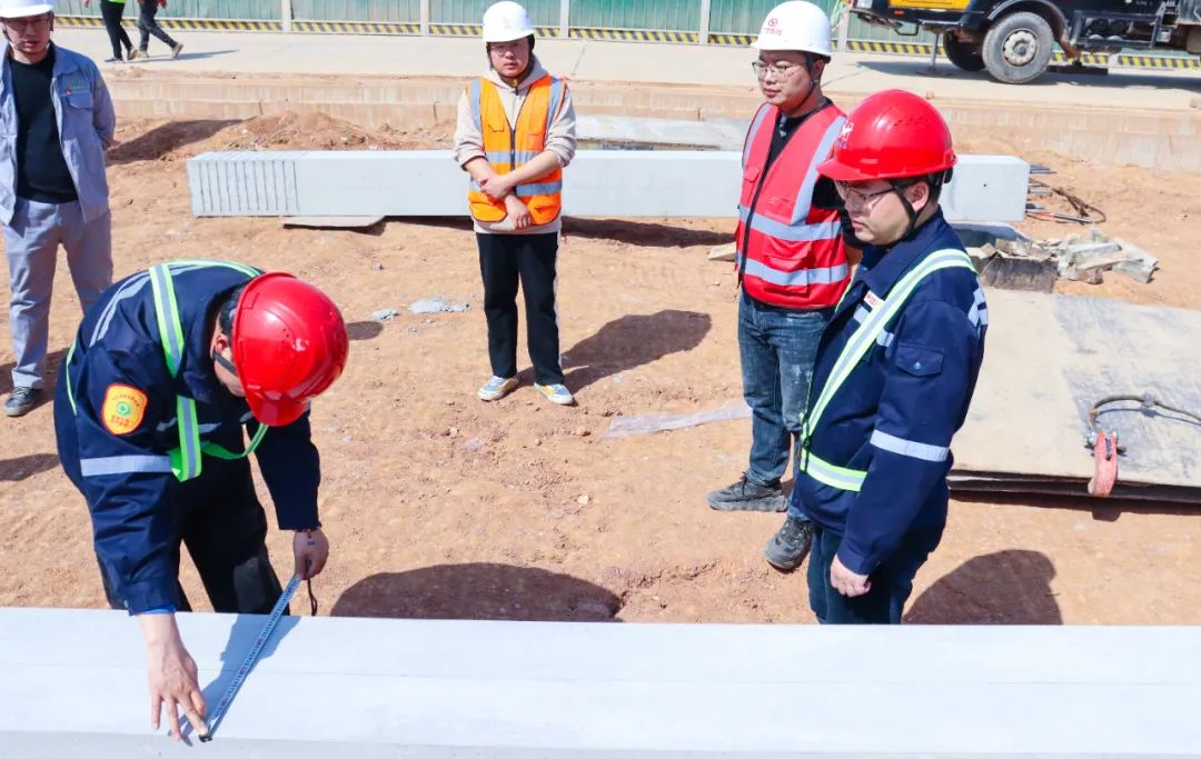 工程建設跑出加速度！磷化工項目預制管廊開始安裝(圖3)