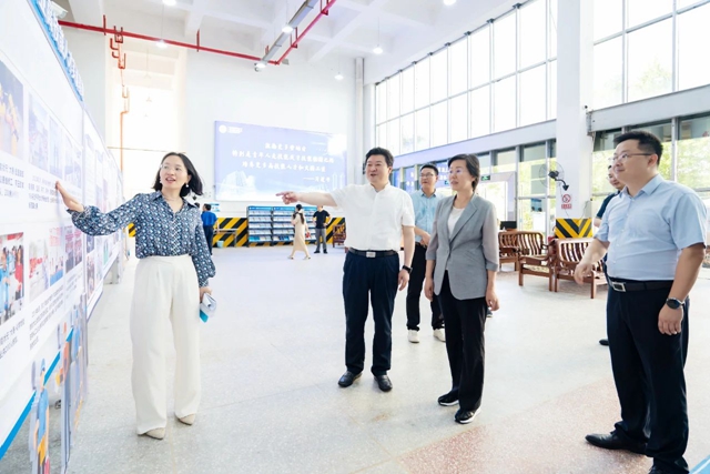 湖北省人社廳黨組書記、廳長李述永到宜化實(shí)訓(xùn)基地調(diào)研