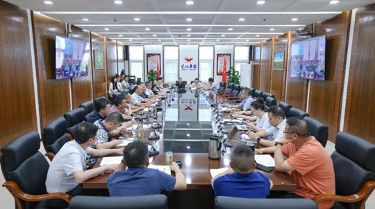 集團(tuán)召開(kāi)上半年安委會(huì)工作總結(jié)暨安全警示教育會(huì)