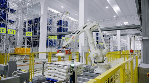 宜化集團(tuán)2025年“質(zhì)量月”活動(dòng)圓滿(mǎn)收官，數(shù)智賦能筑基強(qiáng)鏈成效明顯(圖1)