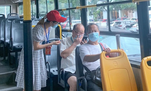 宜化集團積極參與志愿服務為爭創(chuàng)文明典范城市添彩